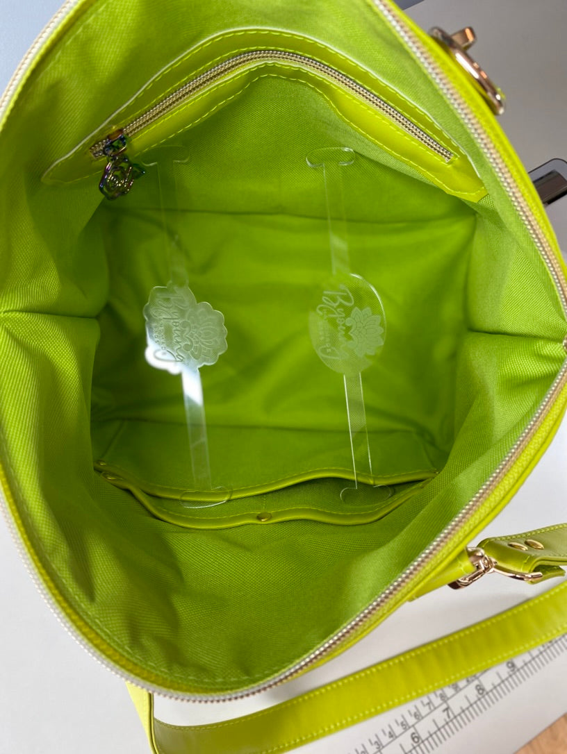 Lola shoulder bag in Tula Pink Hissy Fit